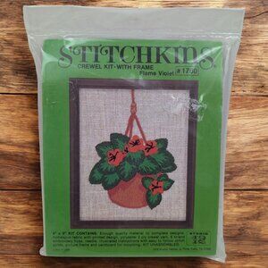 VTG Stitchkins Studio 12 Flame Violet‎ Crewel Embroidery Kit #1760 w/ Frame NOS